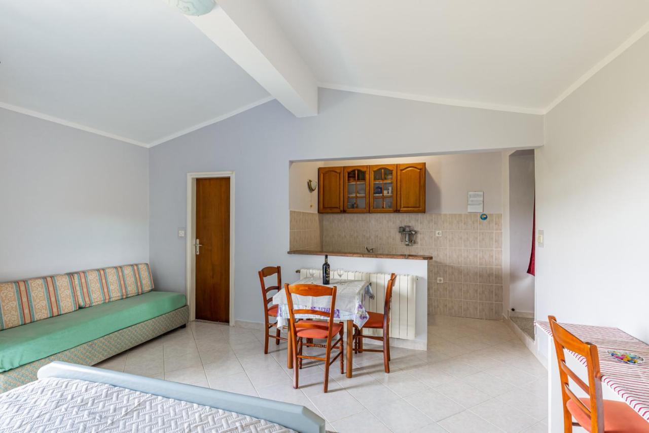 Apartments With A Parking Space Brsec, Opatija - 7796 Martina Экстерьер фото